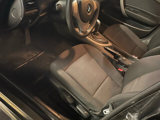 2008 BMW 1 серии 116i I (E81/E82/E87/E88) Рестайлинг, чёрный, 750000 рублей, вид 5