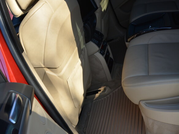 2008 BMW X6 50i 6-speed I (E71), красный, 1599999 рублей - вид 26