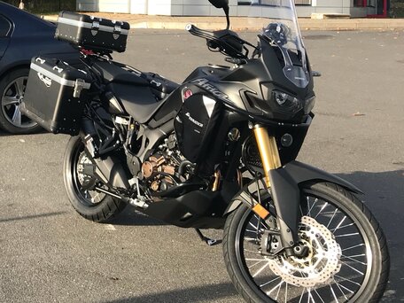 2017 Honda CRF 1000L Africa Twin, чёрный, 900000 рублей, вид 4