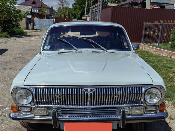 1983 ГАЗ 24 «Волга» 2401 I (24), белый, 1000000 рублей