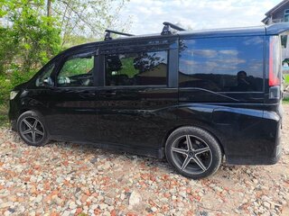 2017 Honda Stepwgn Spada V Рестайлинг, чёрный, 2550000 рублей, вид 3