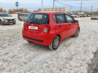 2011 Chevrolet Aveo I Рестайлинг, красный, 439000 рублей, вид 4