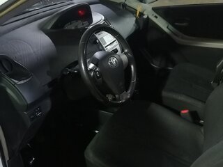 2007 Toyota Yaris II, белый, 430000 рублей, вид 5