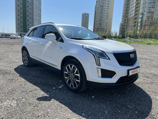 2021 Cadillac XT5 I Рестайлинг, белый, 4099000 рублей, вид 3