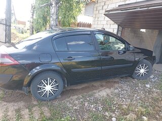 2007 Renault Megane II Рестайлинг, чёрный, 430000 рублей, вид 2