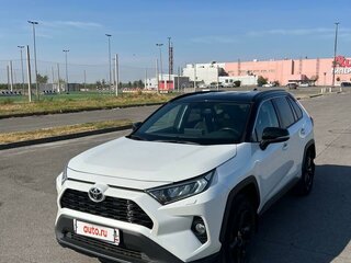 2022 Toyota RAV4 V (XA50), белый, 4000000 рублей, вид 1
