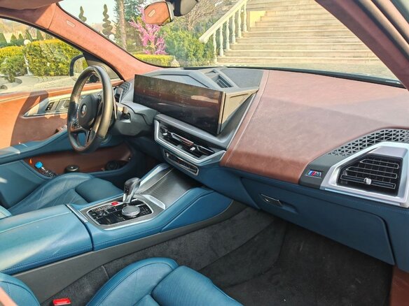 2023 BMW XM, зелёный, 13100000 рублей - вид 13