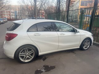 2013 Mercedes-Benz A-Класс 180 III (W176), белый, 1100000 рублей, вид 2