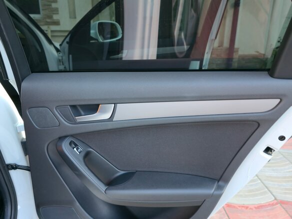2013 Audi A4 IV (B8) Рестайлинг, белый, 1480000 рублей - вид 14
