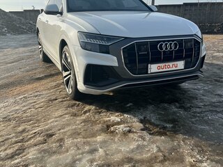 2018 Audi Q8 55 TFSI I (4M), белый, 8000000 рублей, вид 3
