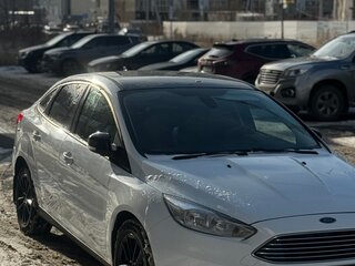 2018 Ford Focus III Рестайлинг, белый, 1600000 рублей, вид 3