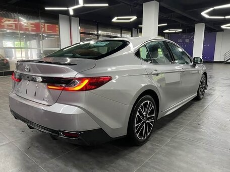 2026 Toyota Camry IX (XV80) China Market, серебристый, 4050000 рублей, вид 4