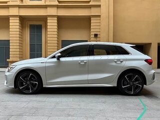 2022 Audi A3 Sportback 35 TFSI IV (8Y), белый, 1620000 рублей, вид 4