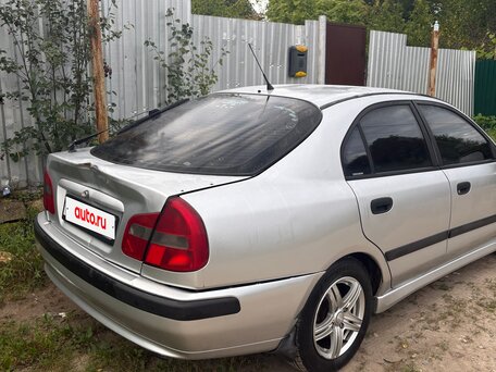 2001 Mitsubishi Carisma I Рестайлинг, серебристый, 215000 рублей, вид 3