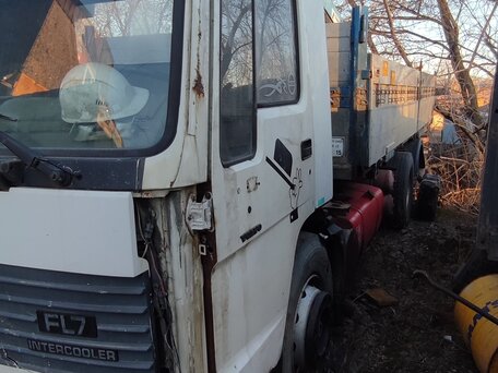 1994 Volvo FL, белый, 800000 рублей, вид 3