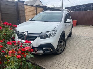 2021 Renault Sandero Stepway II Рестайлинг, белый, 1500000 рублей, вид 1