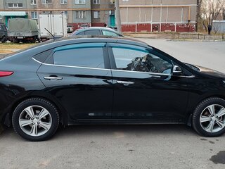 2017 Hyundai Solaris II, чёрный, 1040000 рублей, вид 4