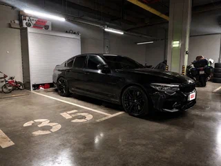 2019 BMW M5 Competition VI (F90), чёрный, 7190000 рублей, вид 3