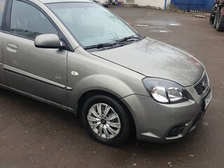 2011 Kia Rio II Рестайлинг, серый, 650000 рублей, вид 3