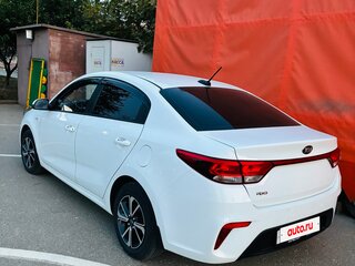 2017 Kia Rio IV, белый, 1500000 рублей, вид 5