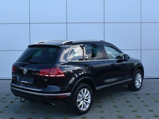 2014 Volkswagen Touareg II Рестайлинг, чёрный, 1999000 рублей, вид 4
