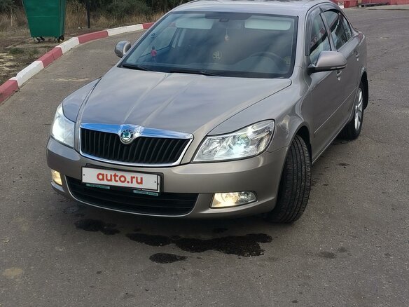 2011 Skoda Octavia II (A5) Рестайлинг, серый, 780000 рублей - вид 1