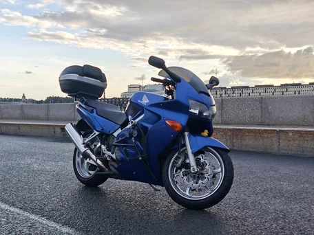 1998 Honda VFR 800, синий, 385000 рублей, вид 1