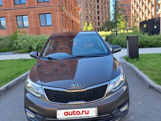 2015 Kia Rio III Рестайлинг, коричневый, 810000 рублей, вид 2
