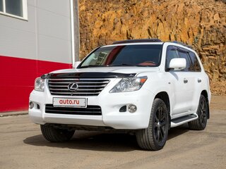 2010 Lexus LX 570 III, белый, 4900000 рублей, вид 5
