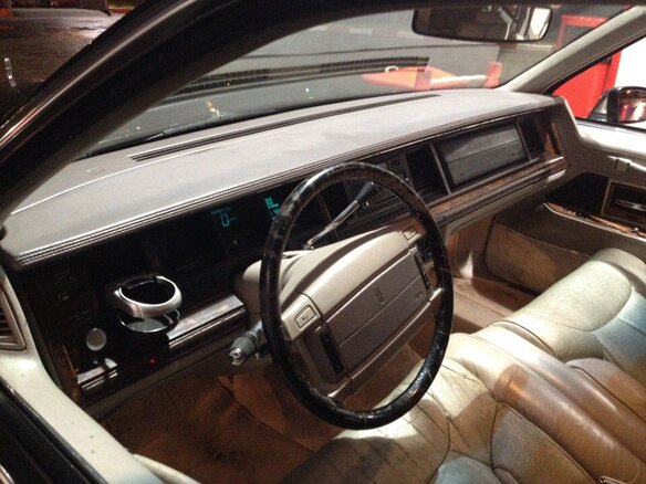 1989 Lincoln Town Car II, чёрный - вид 12