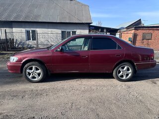 2000 Toyota Camry IV (XV20) Рестайлинг, красный, 490000 рублей, вид 2
