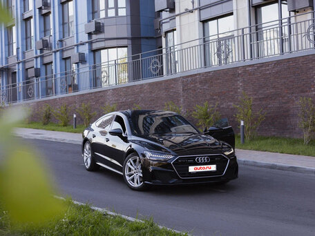 2021 Audi A7 45 TFSI II (4K), чёрный, 4380000 рублей, вид 4