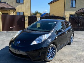 2014 Nissan Leaf (EM57) I (ZE0/AZE0), чёрный, 1320000 рублей, вид 3
