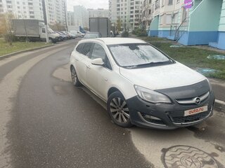 2013 Opel Astra J Рестайлинг, белый, 700000 рублей, вид 3