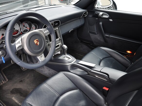 2005 Porsche 911 Carrera S VI (997), белый - вид 4