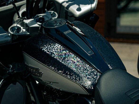 2023 Harley-Davidson CVO Road Glide, серебристый, 5850000 рублей - вид 16