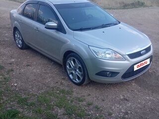 2010 Ford Focus II Рестайлинг, серебристый, 780000 рублей, вид 1