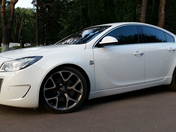2011 Opel Insignia OPC I, белый - вид 1