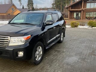 2015 Toyota Land Cruiser 200 Series Рестайлинг 1, чёрный, 4000000 рублей, вид 3