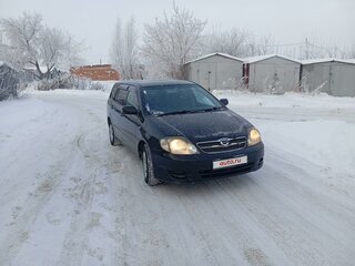 2003 Toyota Corolla Fielder IX (E120, E130), чёрный, 650000 рублей, вид 2