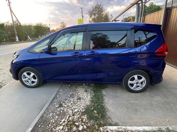 2018 Honda Freed II, синий, 1696000 рублей - вид 9