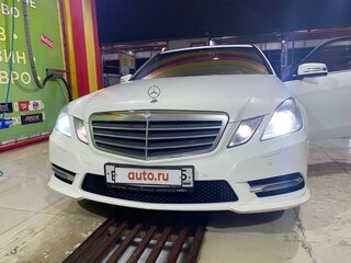 2013 Mercedes-Benz E-Класс 200 7G-Tronic IV (W212, S212, C207), белый, 1480000 рублей, вид 2