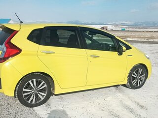 2014 Honda Fit III, жёлтый, 1000000 рублей, вид 5
