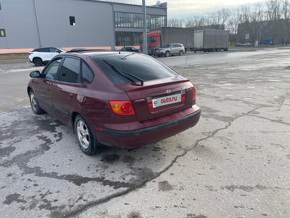 2002 Hyundai Elantra III (XD), красный, 340000 рублей - вид 3