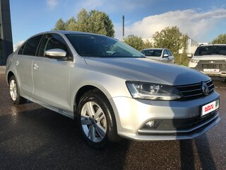 2017 Volkswagen Jetta VI Рестайлинг, серебристый, 1450000 рублей, вид 3