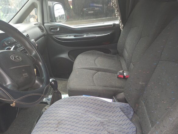 2001 Hyundai H-1 I, зелёный, 600000 рублей - вид 5