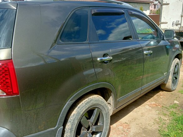 2010 Kia Sorento II, золотистый, 750000 рублей - вид 2