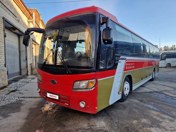 2008 Kia Granbird, красный