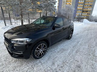 2017 BMW X6 M50d II (F16), красный, 5150000 рублей, вид 4