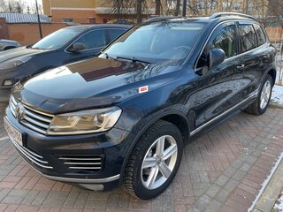 2016 Volkswagen Touareg II Рестайлинг, синий, 3250000 рублей, вид 3